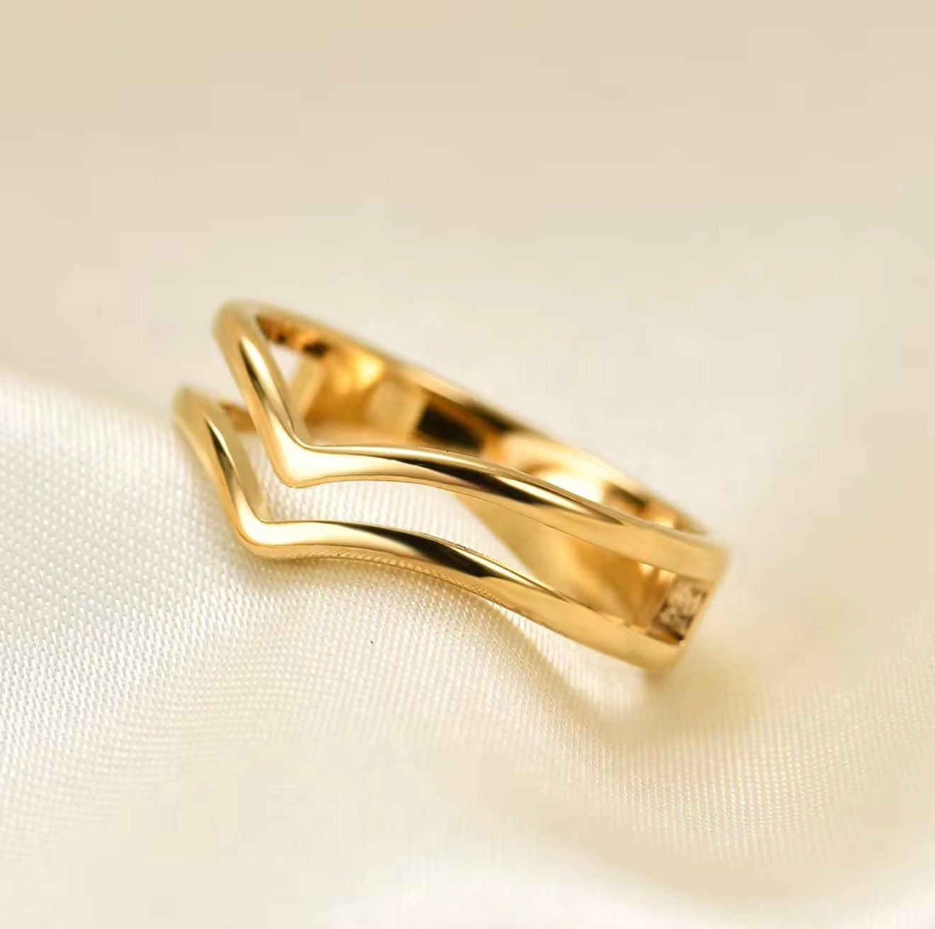V Ring