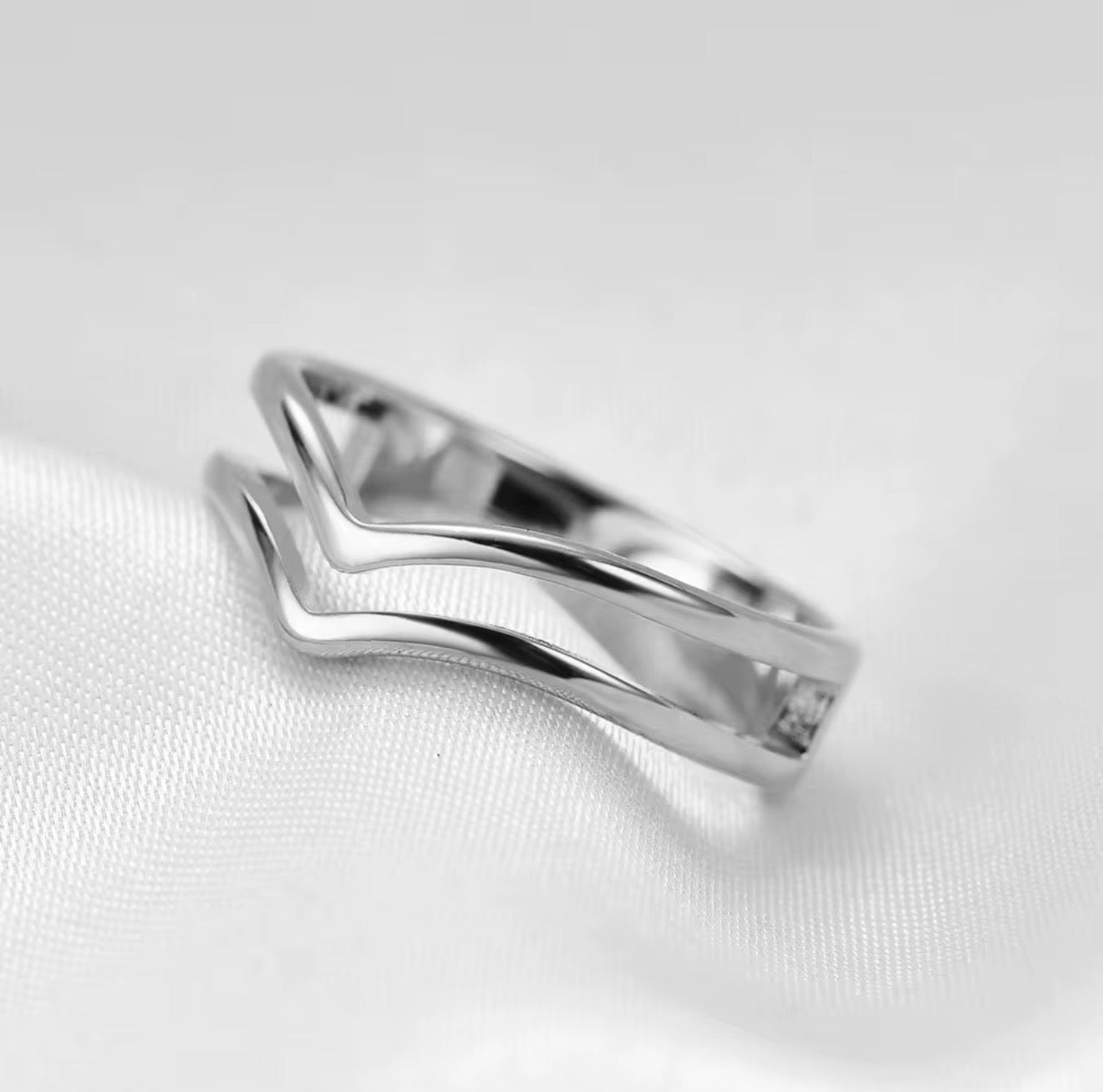 V Ring